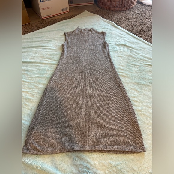 50%off w♥️ Closet cleanout Dress lot summer sleeveless lace super soft sweater L - Picture 8 of 8